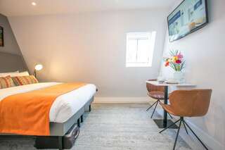 Апарт-отели Grafton Street Studios by City Break Apartments Дублин Номер-студио в мансарде-12