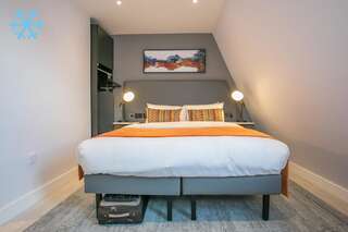 Апарт-отели Grafton Street Studios by City Break Apartments Дублин Номер-студио в мансарде-1